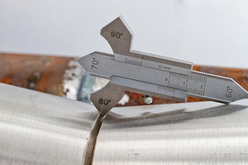using visual measurement tools of control