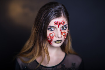 Many eyes horror