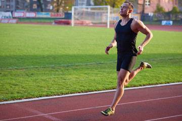 Obraz premium Athletic man start