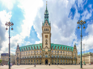 Fototapeta na wymiar Hamburg town hall with dramatic clouds, Germany