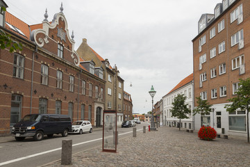 Fototapeta na wymiar Dreieckiger Platz in Nykøbing