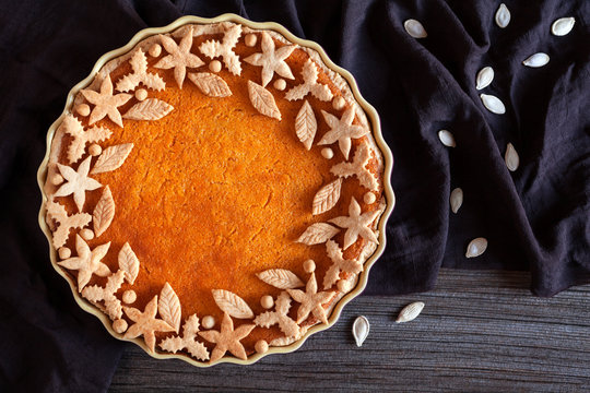 Delicious traditional thanksgiving pumpkin tart pie sweet