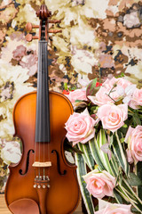 Fototapeta premium Violin and rose with vintage style