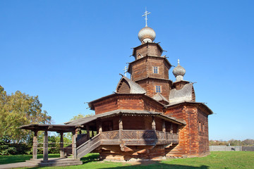 Fototapeta na wymiar Wooden church of Ressurection in Suzdal, Russia.