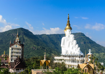 Naklejka premium Multiple bhudda Sculpture in Thailand