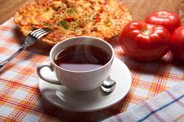 breakfast pizza and tea