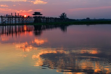 Obraz premium U bein bridge in Myanmar