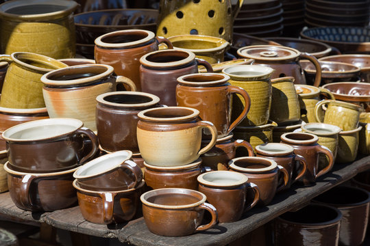 Pottery cans, bowls, jars and mugs