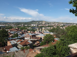 Fototapeta na wymiar Красавец -город Тбилиси с высоты