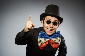 Funny man with sunglasses and vintage hat