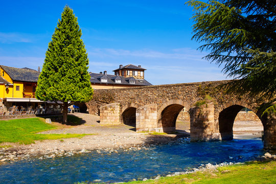 Way of Saint James by Molinaseca El Bierzo Leon