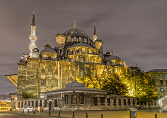 Fototapeta na wymiar Стамбул , Новая мечеть