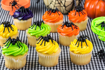 Halloween cupcakes.