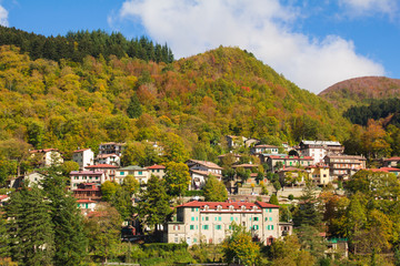 Piccolo paese nel parco nazionale delle foreste casentinesi.