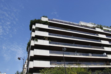 Immeuble moderne à Paris