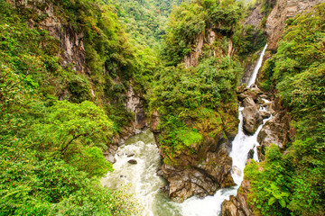 Fototapeta na wymiar diablo pailon del ecuador amazonia tungurahua sangay river pastaza pailon del diablo waterfall on pastaza river in ecuador