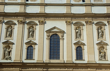 Vienne, détail de la façade baroque de l'église des Jésuites à Vienne, Autriche
