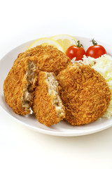 メンチカツ　Minced meat cutlets