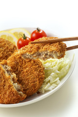 メンチカツ　Minced meat cutlets
