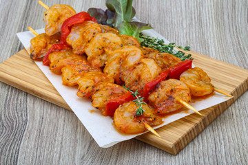 Raw prawn skewer