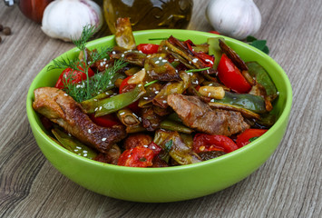 Stir fried pork with vegetables