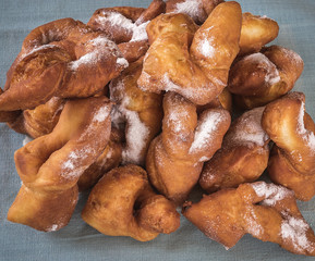 biscuits with icing sugar on a plate
