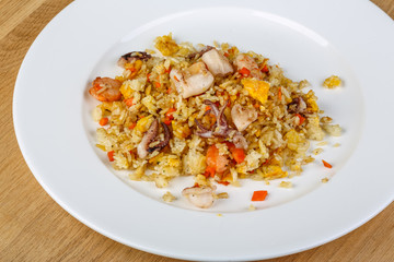 Fried rice with seafood