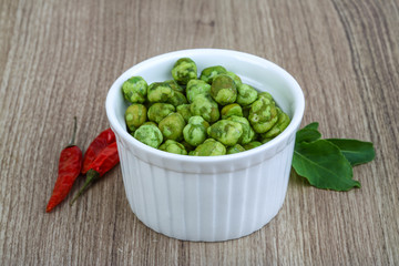 Wasabi peas