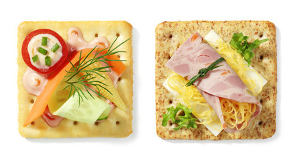 appetizers on crakers