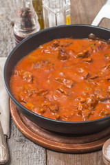 Beef stew with tomato sauce