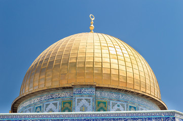 detail of the golden dome of the rock at jerusalem