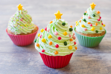 Christmas tree cupcakes