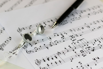 notes and Christmas balls