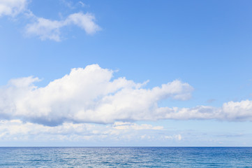 Fototapeta na wymiar Blue Sky - Blue Sea