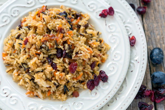 Vegetarian pilaf from a mixture of wild and white rice.