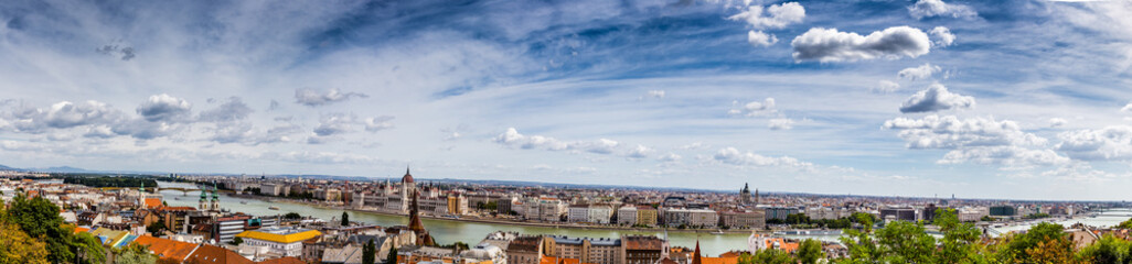Fototapeta premium The Danube River runs through Budapest