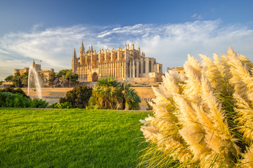 The Cathedral of Santa Maria of Palma de Mallorca, La Seu, Spain © MF