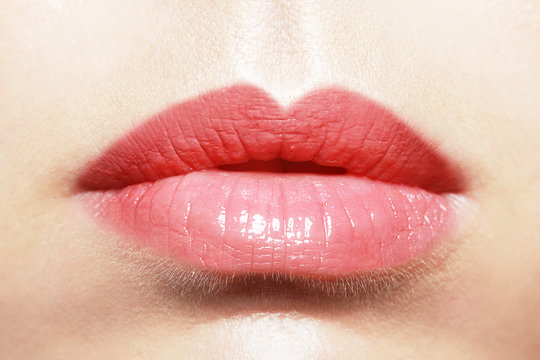 plump lips
