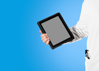 Doktor with a digital tablet