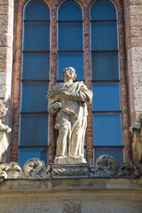 Obraz premium Detail of the facade of the building