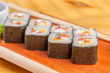 Maki roll, sushi