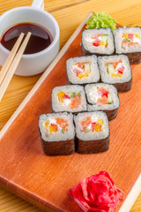 Maki roll, sushi