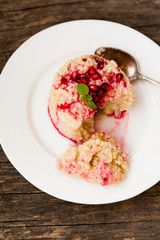 Rice pudding with pomegranate sauce