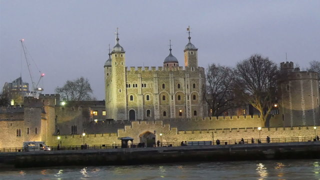 The huge palace in the middle of the London city. It is called the Palace of Westmisnter