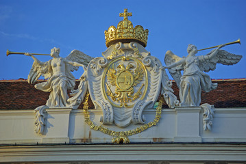 Fototapeta na wymiar Vienne, anges à la trompette au palais impérial de la Hofburg, Autriche