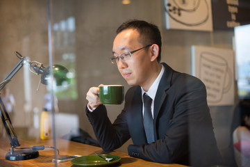 asian business people on coffee