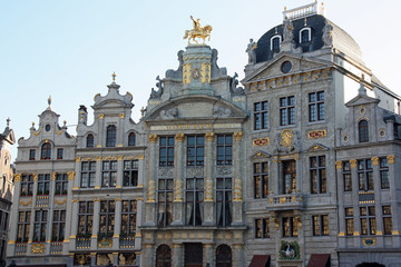 Fototapeta na wymiar Bruxelles, maison des Brasseurs et façades baroque de la Grand-Place, Belgique