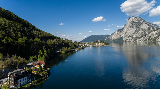 Traunsee in &Ouml;sterreich, traunkirchen mit Traunstein
