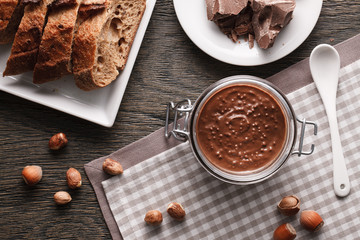 Hazelnut spread with nuts pieces