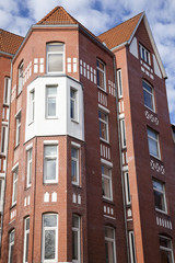 Fototapeta premium Fassade eines Altbaugebäudes in Kiel, Deutschland